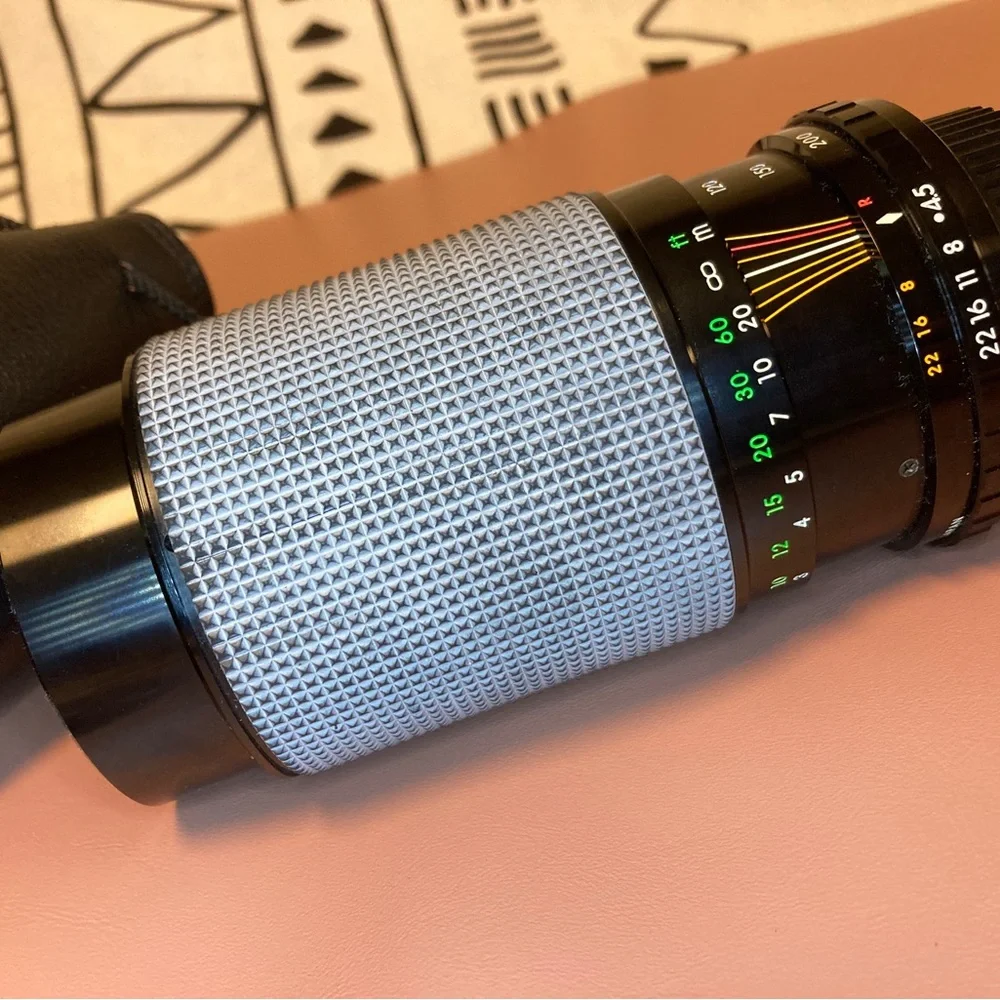 📷 VINTAGE 80-200MM Sakar Camera Lense 📸